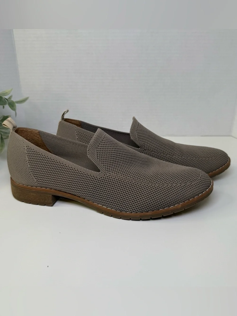 Eurosoft Westly Slip-on Loafers in Mist Grey Women’s Size 9.5M Feminine Boho